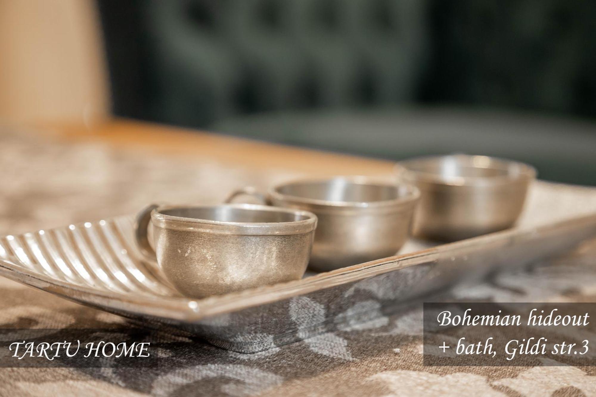 Bohemian Hideout, Old Town, Tartu Home Bagian luar foto