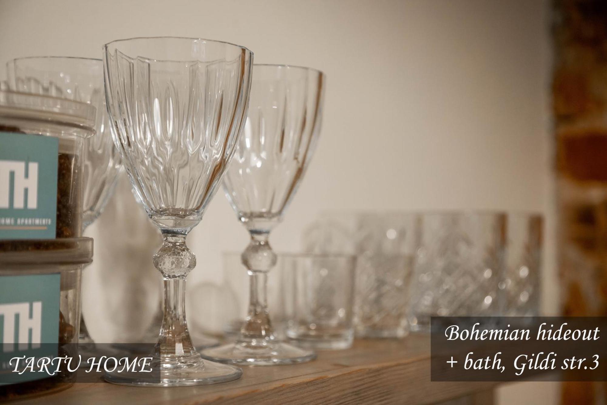 Bohemian Hideout, Old Town, Tartu Home Bagian luar foto